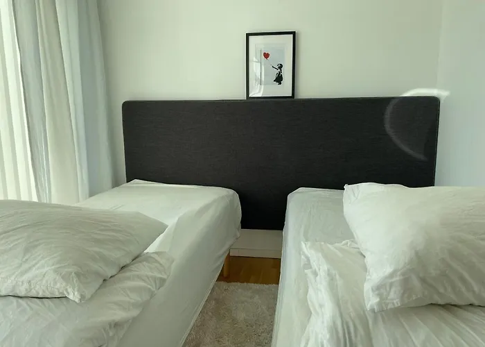 Exclusive 2 Level Etage Next To Arlanda-City Metro