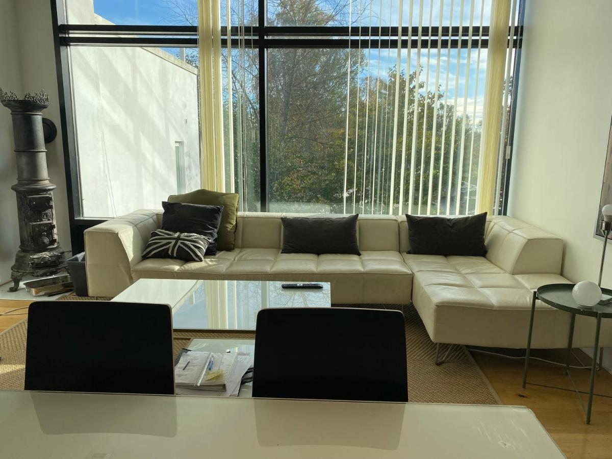 Exclusive 2 Level Etage Next To Arlanda-city Metro Tukholma