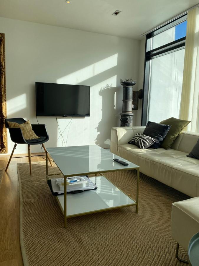 Exclusive 2 Level Etage Next To Arlanda-city Metro Huoneisto Tukholma