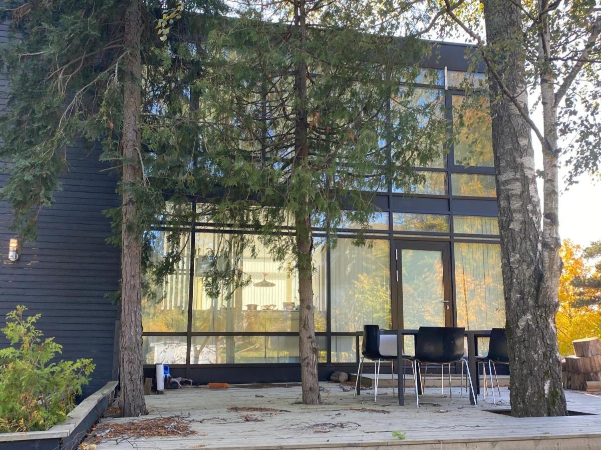Exclusive 2 Level Etage Next To Arlanda-city Metro Stoccolma